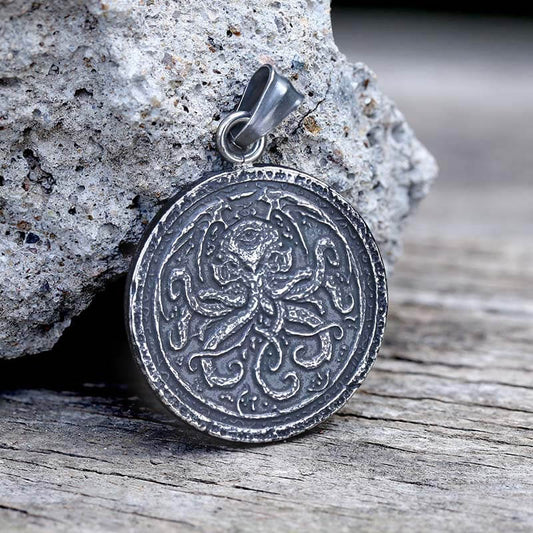 Retro Cthulhu Octopus Stainless Steel Marine Pendant