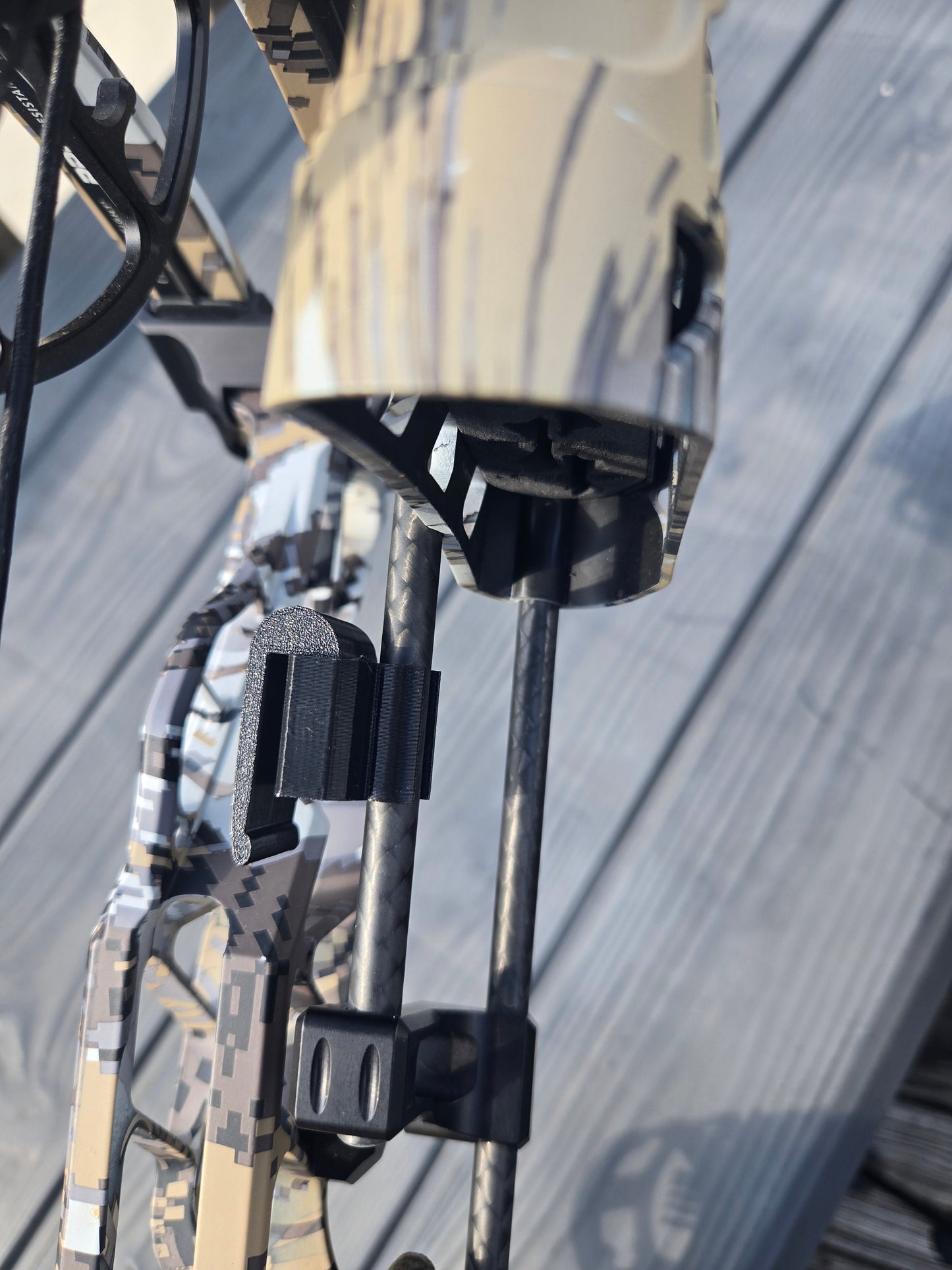 Clip-on Quiver Hanger