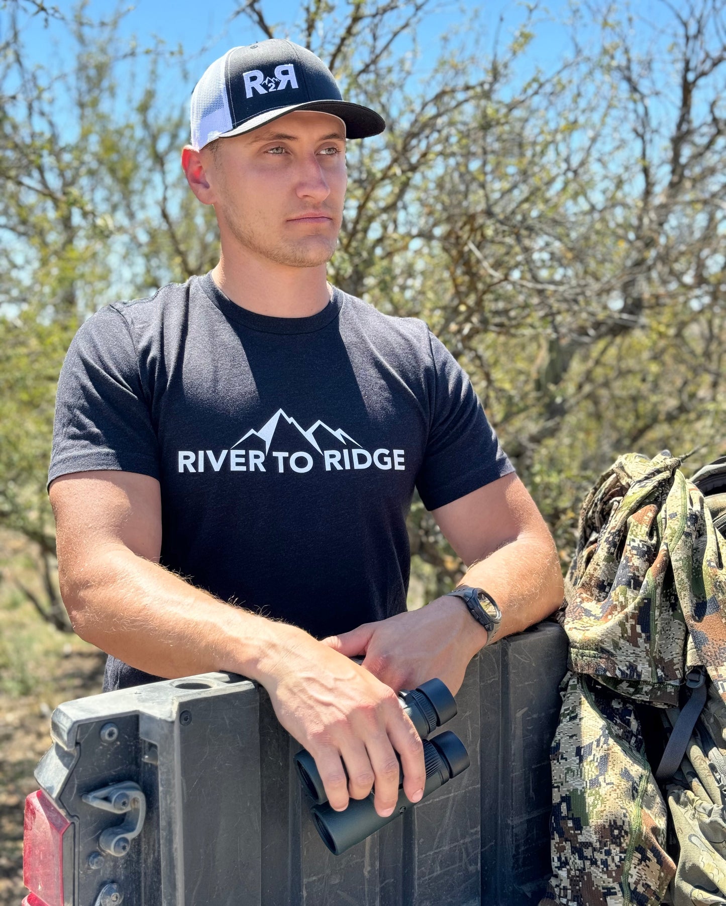 Men's River to Ridge Logo T