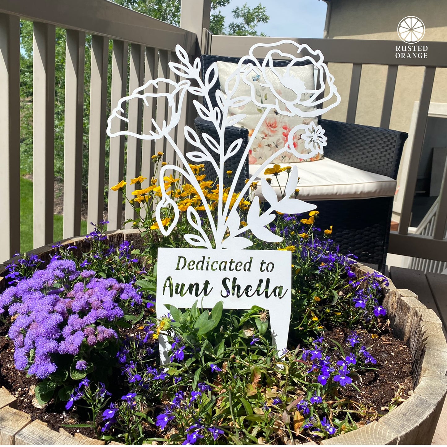 Flower Bouquet Stake - Metal Cutout Memorial Stake for Loved Ones