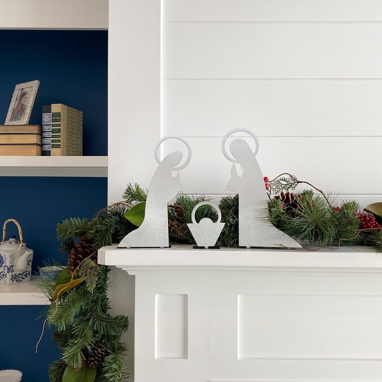 Halo Nativity Set - 3 Piece - Birth of Christ Scene Standing Christmas Decor