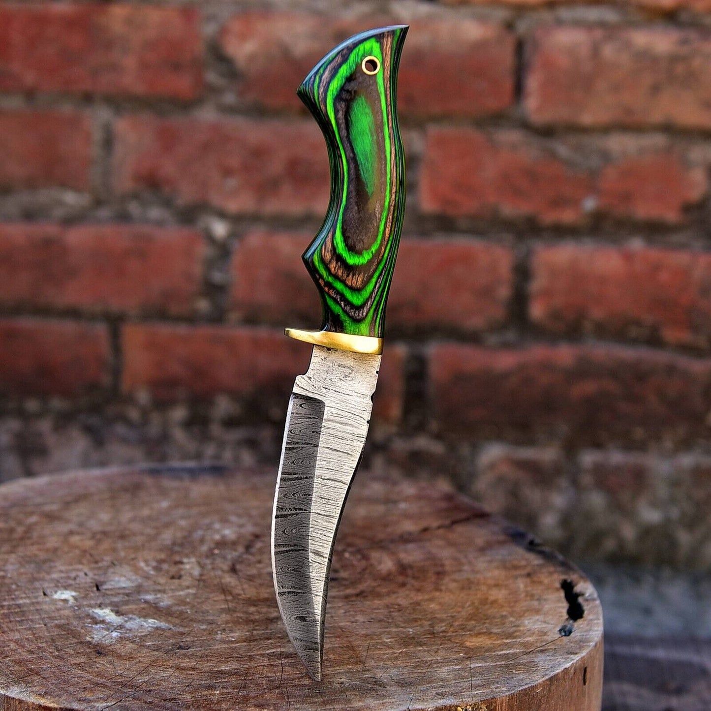 Wilderness Explorer: Hunting Knife with Twist Damascus Steel Blade, Exotic Pakka Wood Handle, Brass Guard, and Leather Sheath