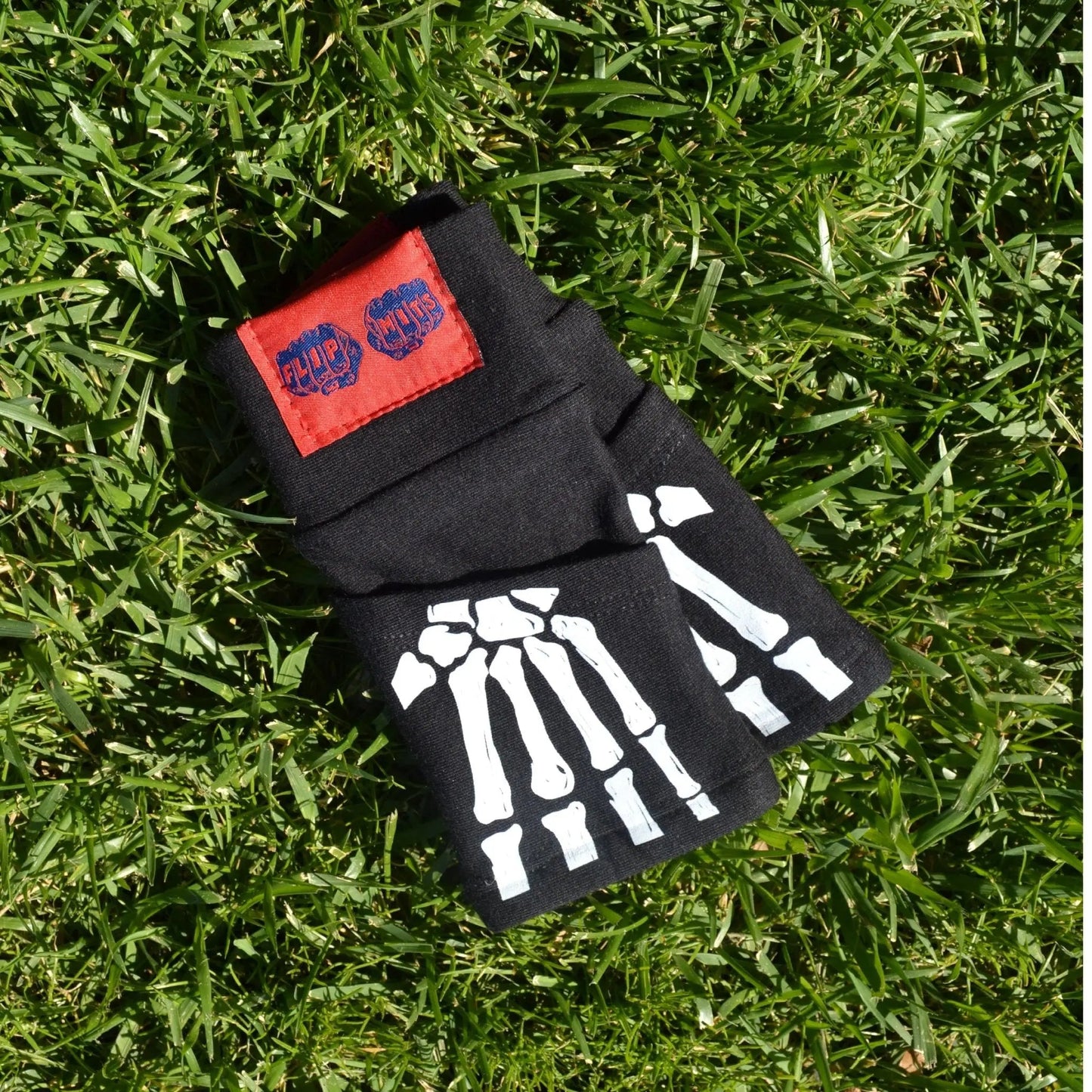 SKELLYHANDS FLIPMITS