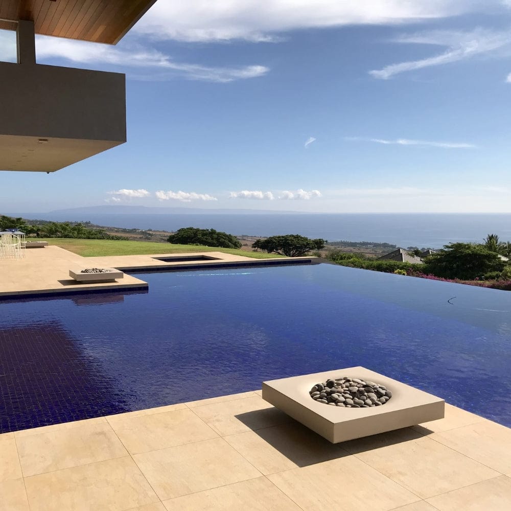 Solus Halo Low Square Ultra High-Performance Concrete Gas Fire Pit