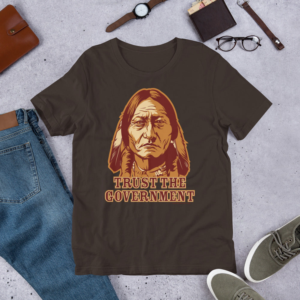 Trust the Government Sitting Bull Men's T-Shirt