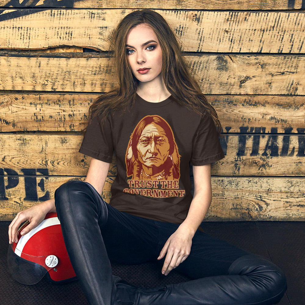 Trust the Government Sitting Bull Men's T-Shirt