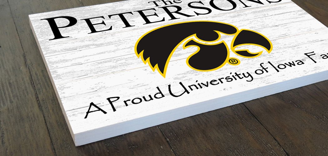 University of Iowa Family Name Sign – Personalized Hawkeyes Wood Plaque for Alumni or Graduation