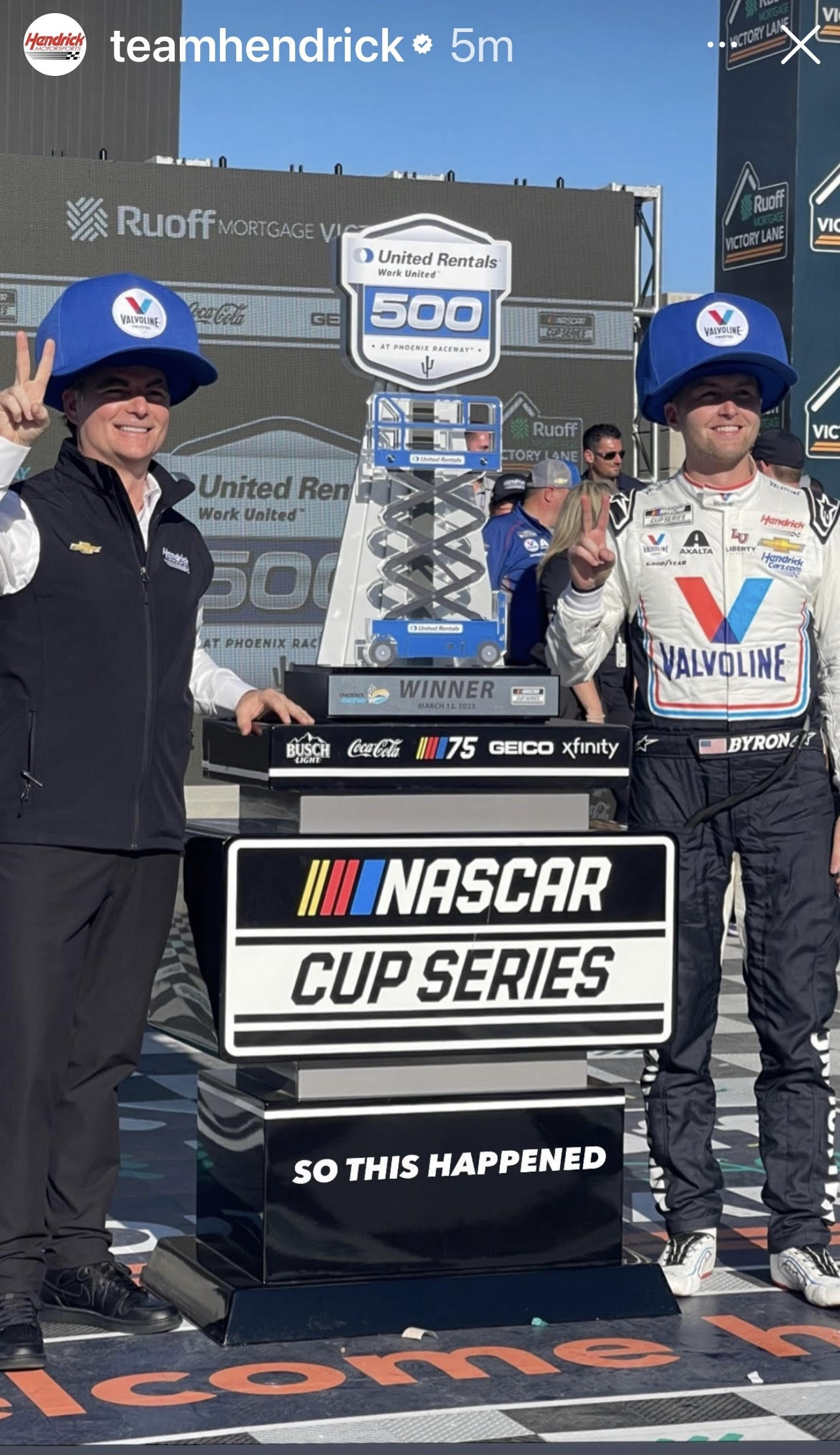 William Byron #24 Valvoline Noggin