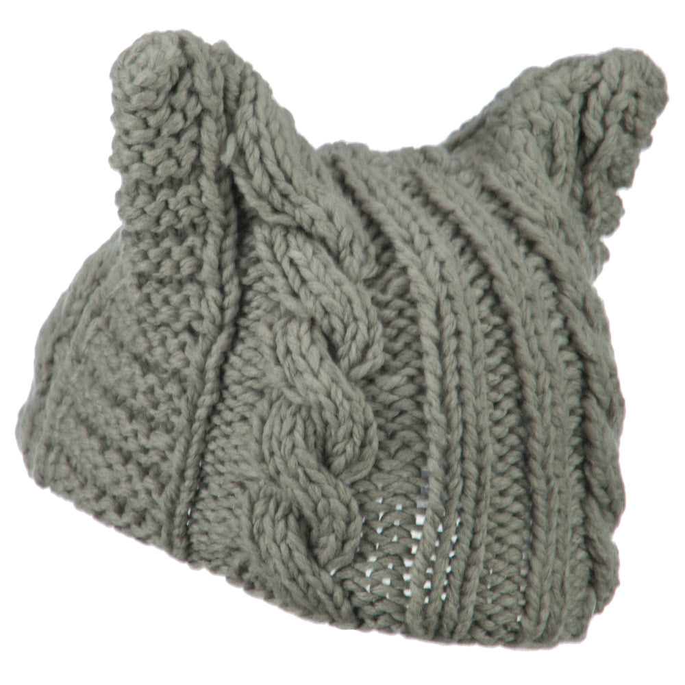 Women's Acrylic Cable Knit Beanie