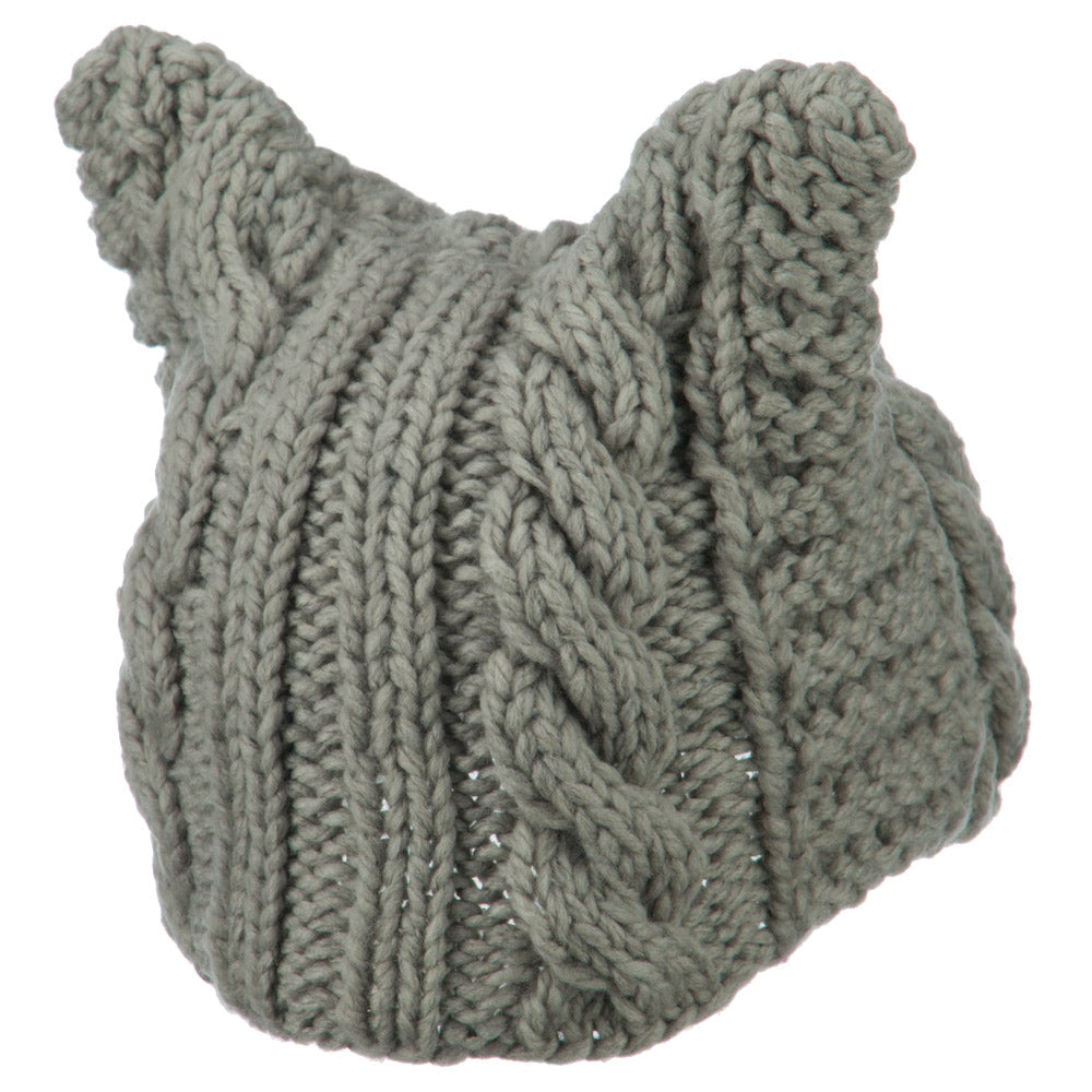 Women's Acrylic Cable Knit Beanie