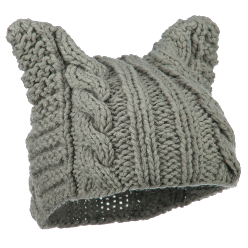 Women's Acrylic Cable Knit Beanie