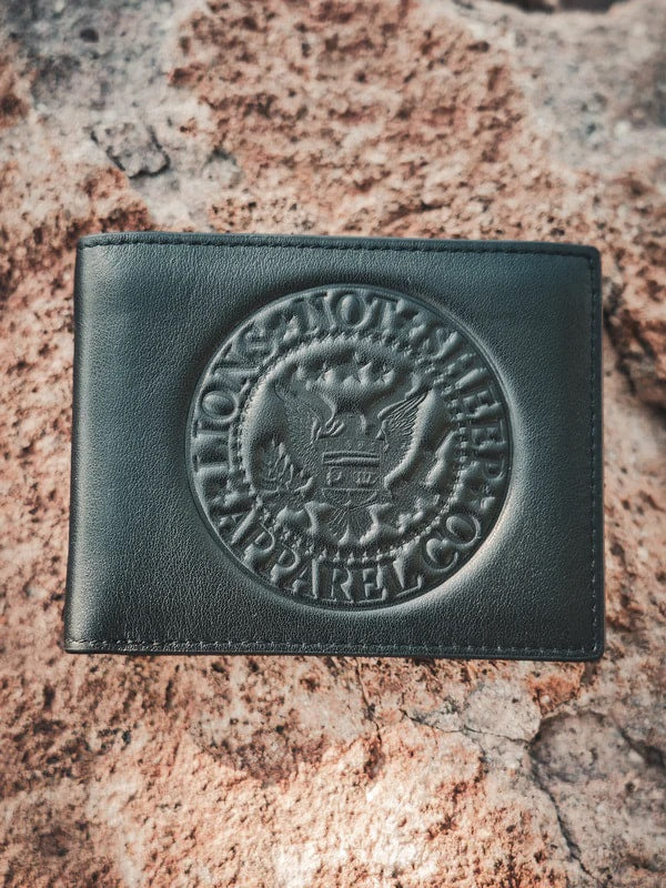 LIONS NOT SHEEP CREST SEAL WALLET